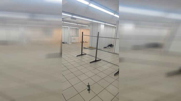 Ma-Cabane - Location Local commercial BERGERAC, 220 m²