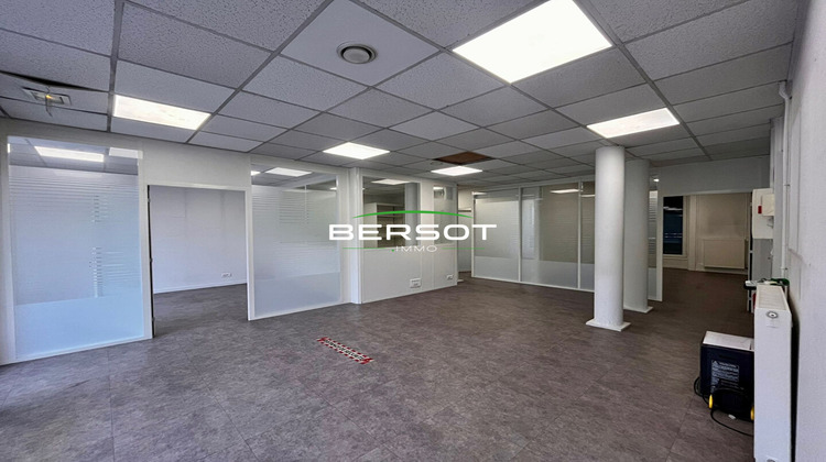 Ma-Cabane - Location Local commercial BESANCON, 99 m²