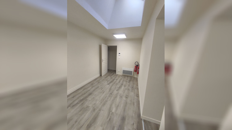 Ma-Cabane - Location Local commercial BETHUNE, 0 m²