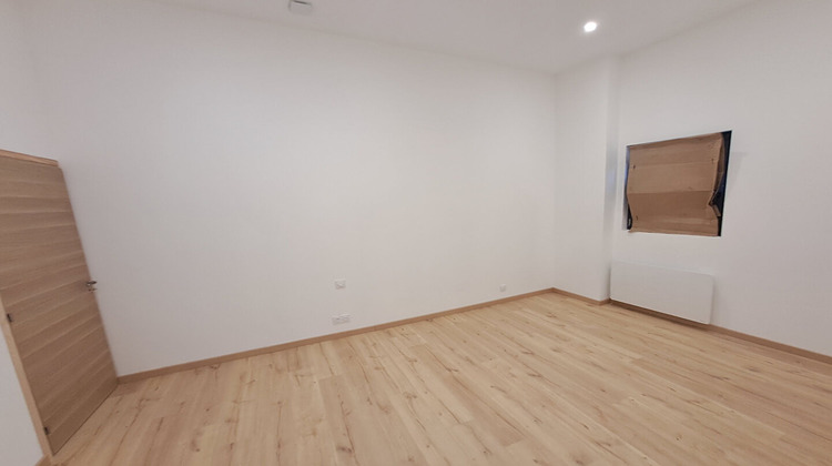 Ma-Cabane - Location Local commercial BETHUNE, 35 m²