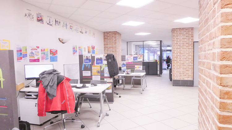 Ma-Cabane - Location Local commercial BETHUNE, 90 m²