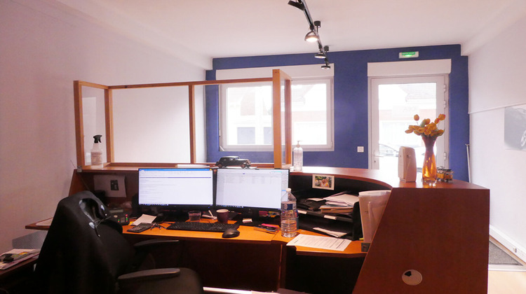 Ma-Cabane - Location Local commercial BETHUNE, 100 m²