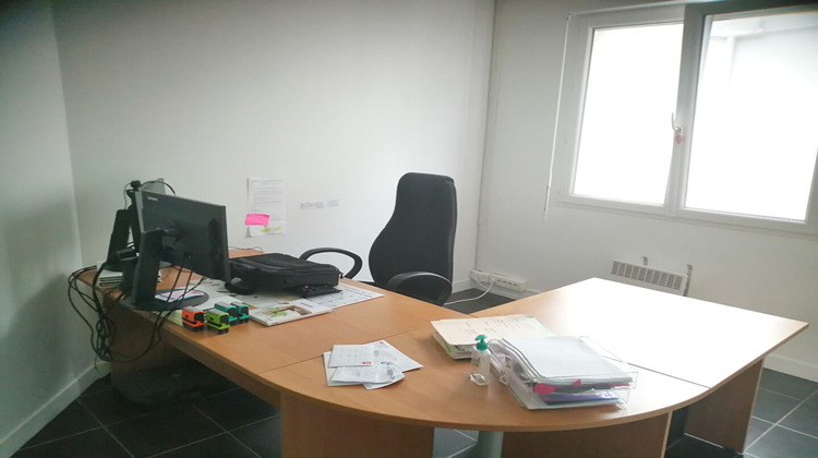 Ma-Cabane - Location Local commercial BETHUNE, 140 m²