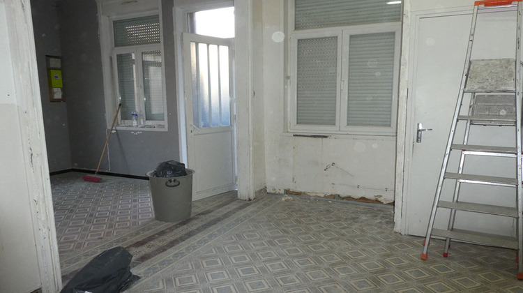 Ma-Cabane - Location Local commercial BETHUNE, 50 m²