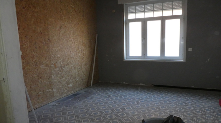 Ma-Cabane - Location Local commercial BETHUNE, 50 m²