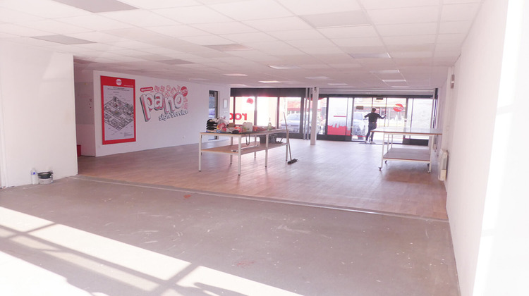Ma-Cabane - Location Local commercial BETHUNE, 151 m²