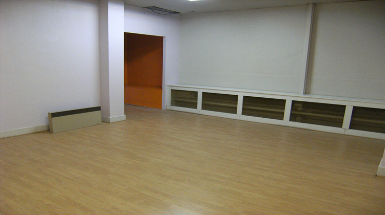 Ma-Cabane - Location Local commercial BETHUNE, 85 m²