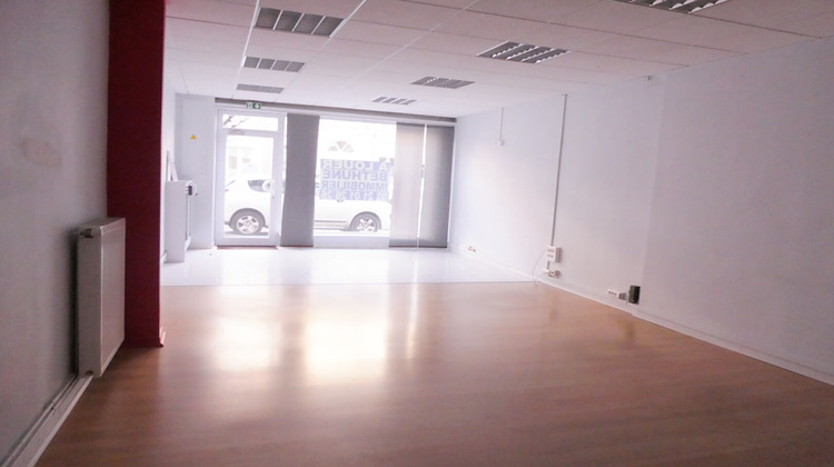 Ma-Cabane - Location Local commercial BETHUNE, 111 m²