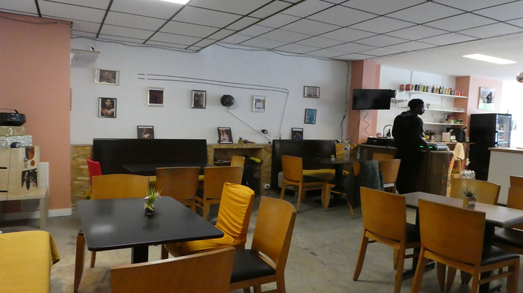 Ma-Cabane - Location Local commercial BETHUNE, 160 m²