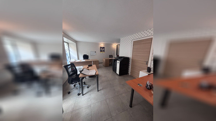 Ma-Cabane - Location Local commercial BETHUNE, 89 m²