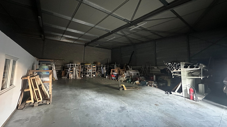 Ma-Cabane - Location Local commercial BEYCHAC-ET-CAILLAU, 250 m²