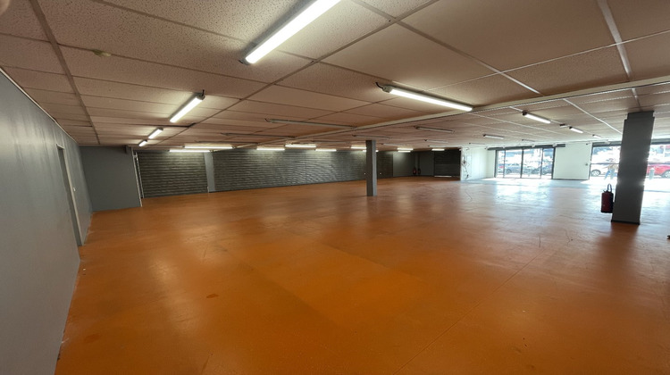 Ma-Cabane - Location Local commercial BEZIERS, 340 m²