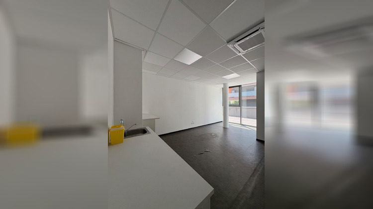 Ma-Cabane - Location Local commercial Béziers, 84 m²