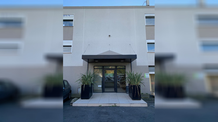 Ma-Cabane - Location Local commercial BEZIERS, 80 m²