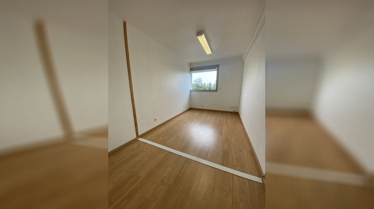 Ma-Cabane - Location Local commercial BEZIERS, 40 m²