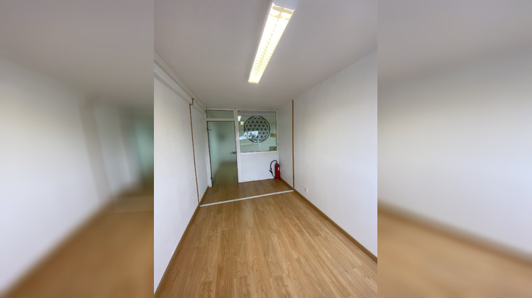 Ma-Cabane - Location Local commercial BEZIERS, 40 m²