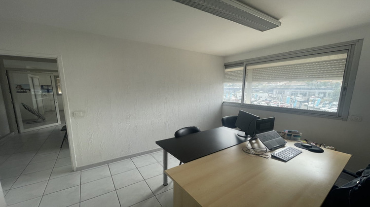 Ma-Cabane - Location Local commercial BEZIERS, 45 m²