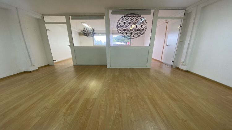 Ma-Cabane - Location Local commercial BEZIERS, 40 m²