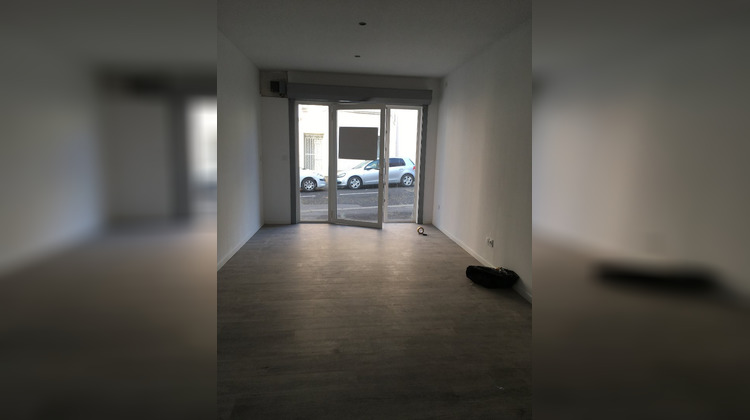Ma-Cabane - Location Local commercial BEZIERS, 27 m²