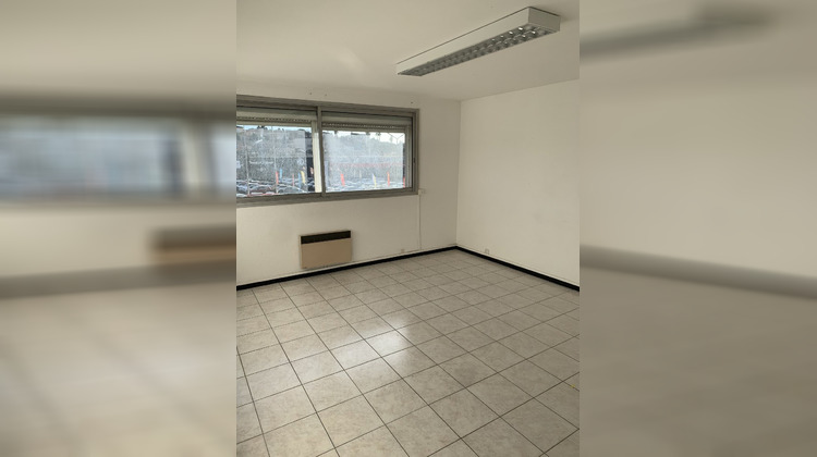 Ma-Cabane - Location Local commercial BEZIERS, 50 m²