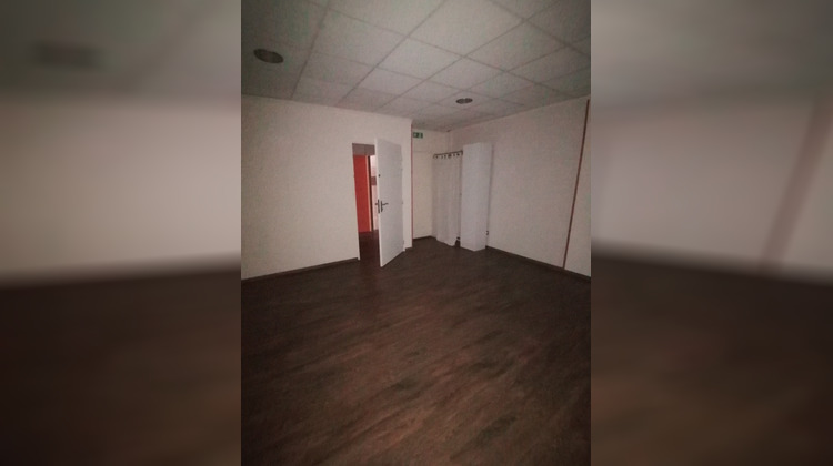 Ma-Cabane - Location Local commercial Biganos, 32 m²