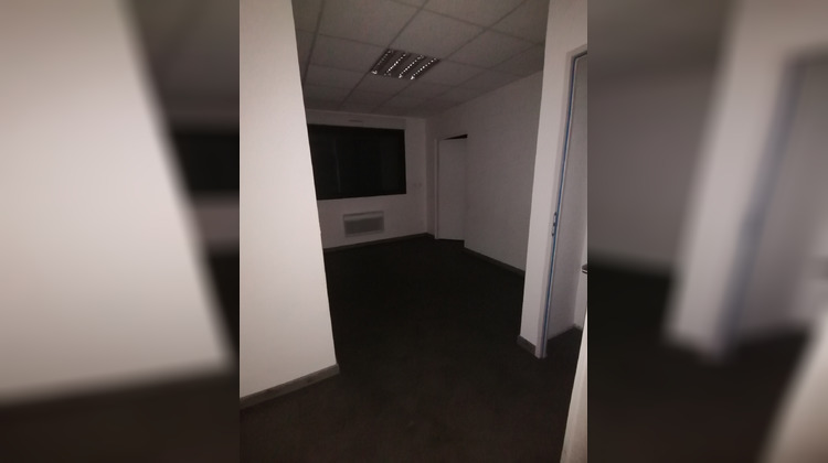 Ma-Cabane - Location Local commercial Biganos, 40 m²