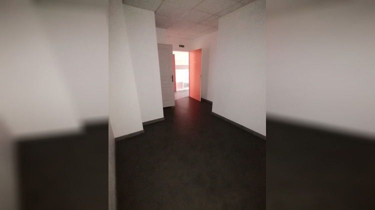 Ma-Cabane - Location Local commercial Biganos, 40 m²