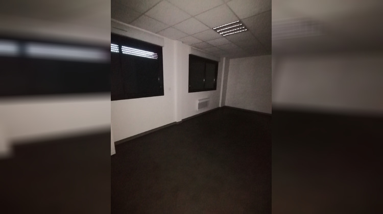 Ma-Cabane - Location Local commercial Biganos, 40 m²