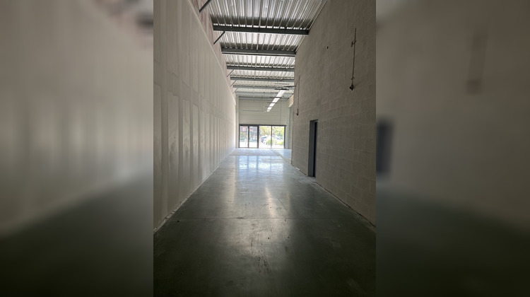 Ma-Cabane - Location Local commercial Biganos, 290 m²