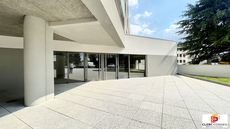 Ma-Cabane - Location Local commercial Bihorel, 183 m²