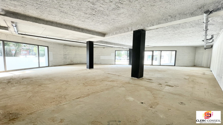 Ma-Cabane - Location Local commercial Bihorel, 183 m²