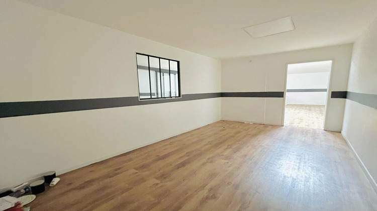 Ma-Cabane - Location Local commercial BOBIGNY, 136 m²