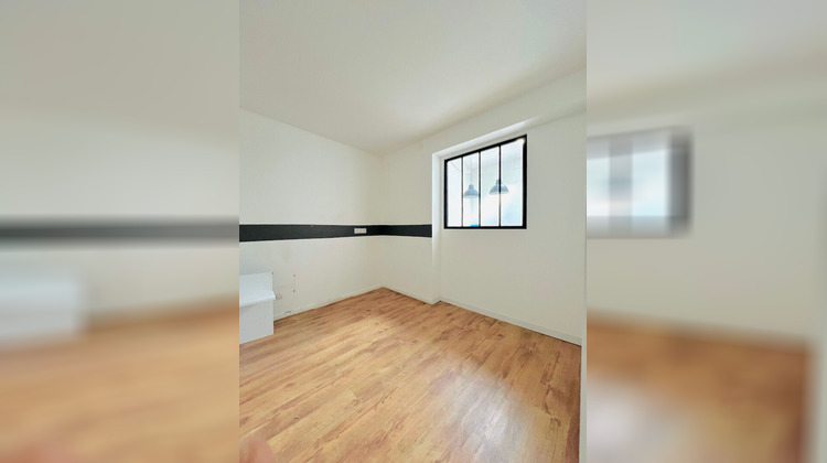 Ma-Cabane - Location Local commercial BOBIGNY, 136 m²