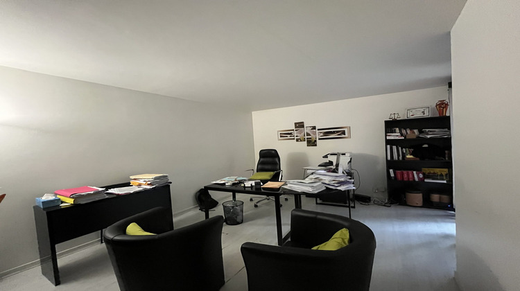 Ma-Cabane - Location Local commercial Bobigny, 57 m²
