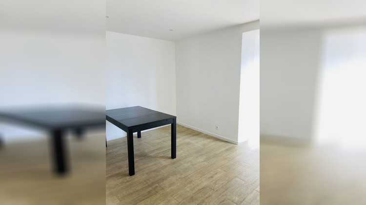 Ma-Cabane - Location Local commercial BOBIGNY, 15 m²