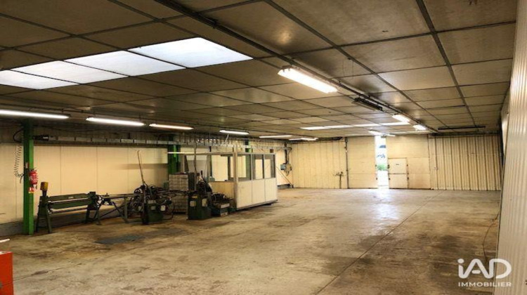 Ma-Cabane - Location Local commercial Boissy-sous-Saint-Yon, 255 m²