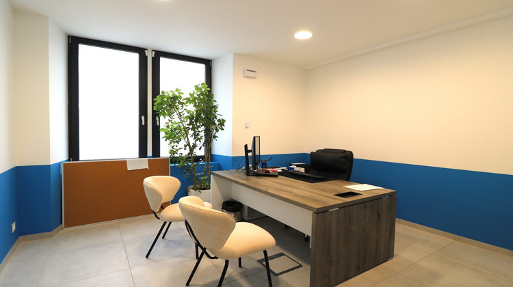 Ma-Cabane - Location Local commercial Bons-en-Chablais, 90 m²