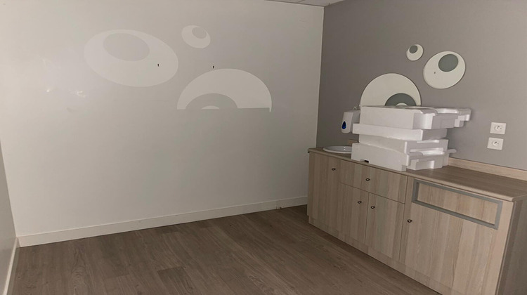 Ma-Cabane - Location Local commercial BORDEAUX, 120 m²