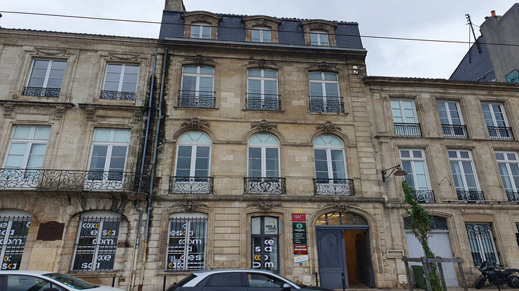 Ma-Cabane - Location Local commercial BORDEAUX, 142 m²