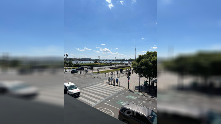 Ma-Cabane - Location Local commercial BORDEAUX, 92 m²