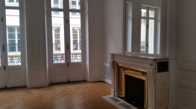 Ma-Cabane - Location Local commercial BORDEAUX, 80 m²