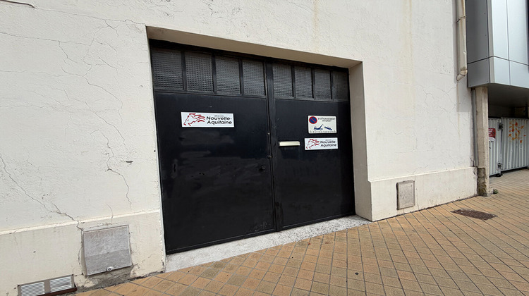 Ma-Cabane - Location Local commercial BORDEAUX, 142 m²