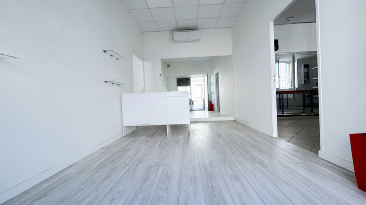 Ma-Cabane - Location Local commercial BORDEAUX, 77 m²