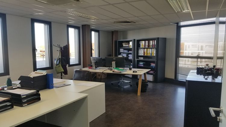 Ma-Cabane - Location Local commercial BORDEAUX, 311 m²