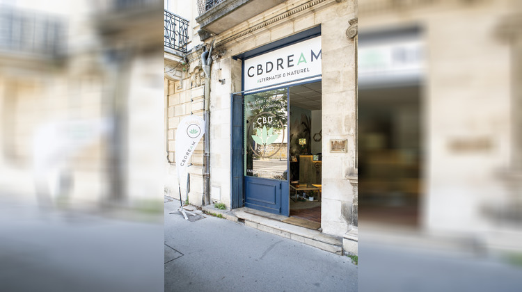 Ma-Cabane - Location Local commercial Bordeaux, 50 m²