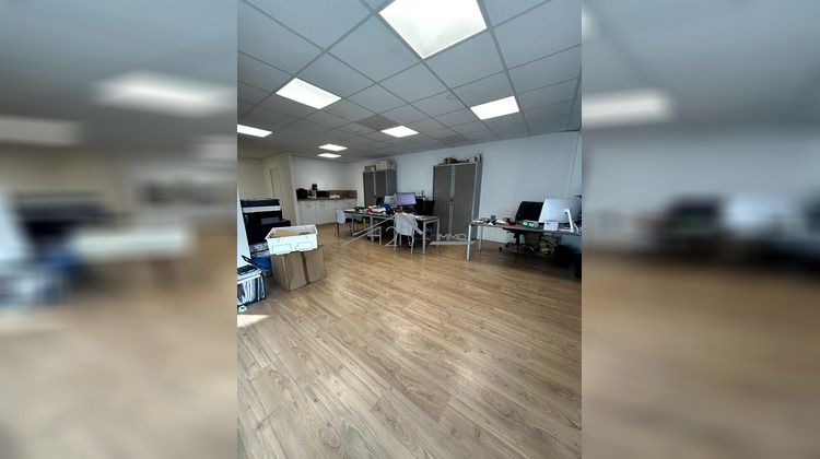 Ma-Cabane - Location Local commercial BORGO, 120 m²