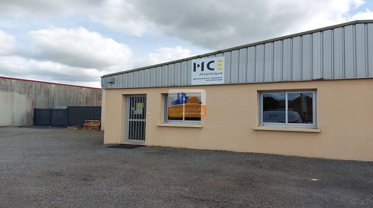 Ma-Cabane - Location Local commercial BOUAYE, 215 m²