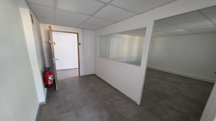 Ma-Cabane - Location Local commercial Bouc-Bel-Air, 42 m²