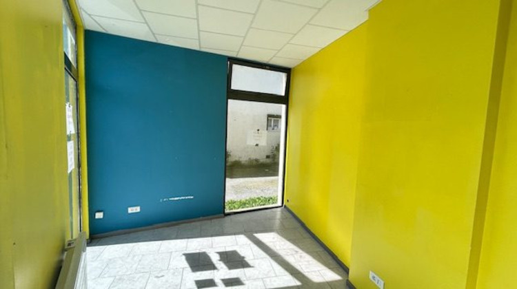 Ma-Cabane - Location Local commercial Boué, 90 m²