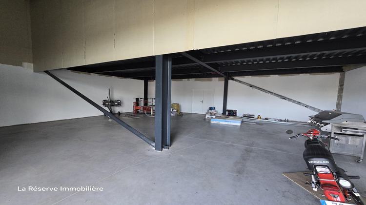 Ma-Cabane - Location Local commercial Bouillargues, 174 m²